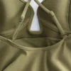 Maillot de bain à coupe triangulaire