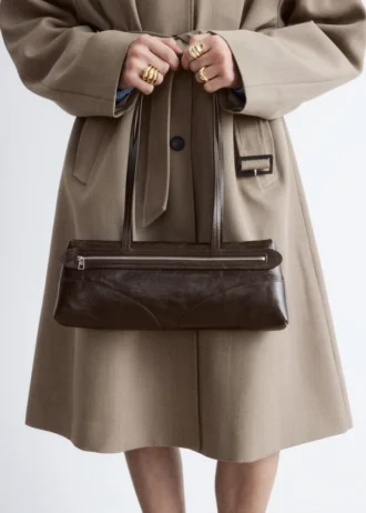 Manteau en laine avec ceinture