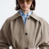 Manteau en laine avec ceinture