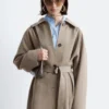 Manteau en laine avec ceinture
