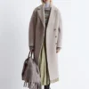 Manteau en laine volumineux avec ceinture