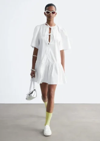 Mini-robe à basque