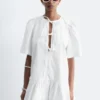 Mini-robe à basque