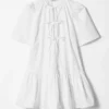 Mini-robe à basque