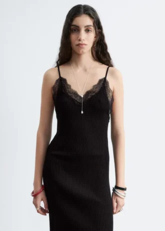 Mini-robe caraco en maille côtelée