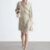 Mini-robe chemise à ceinture
