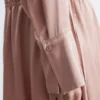 Mini-robe à col en V et cordon de serrage