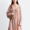 Mini-robe à col en V et cordon de serrage