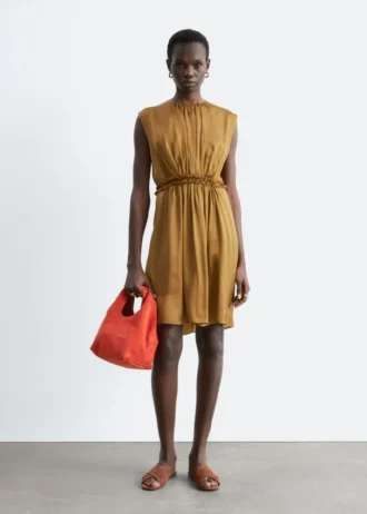 Mini-robe en soie froncée