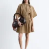 Mini-robe à manches courtes froncée