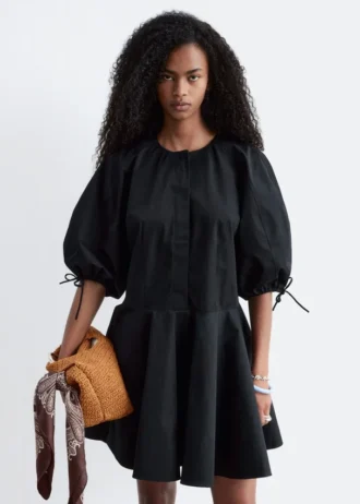Mini-robe à manches volumineuses