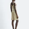 Mini-robe nuisette en satin
