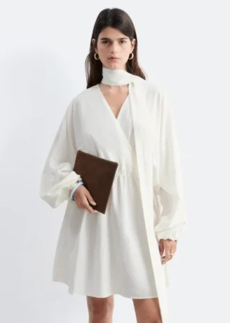 Mini-robe portefeuille avec détail foulard