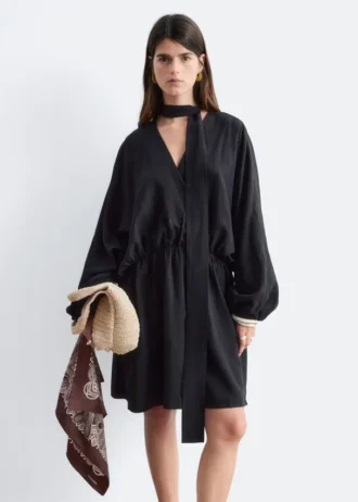 Mini-robe portefeuille avec détail foulard