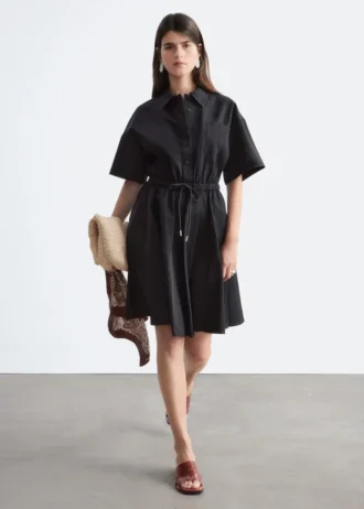 Mini-robe évasée à cordon de serrage