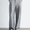 Pantalon ajusté en laine mélangée