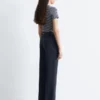 Pantalon droit à plis marqués