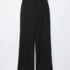 Pantalon droit à plis marqués