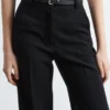 Pantalon droit à plis marqués