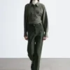 Pantalon droit à plis marqués