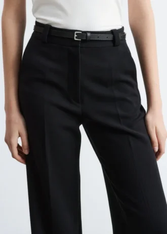 Pantalon droit à plis marqués