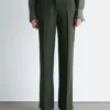 Pantalon droit à plis marqués