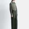 Pantalon droit à plis marqués