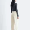 Pantalon droit à plis marqués