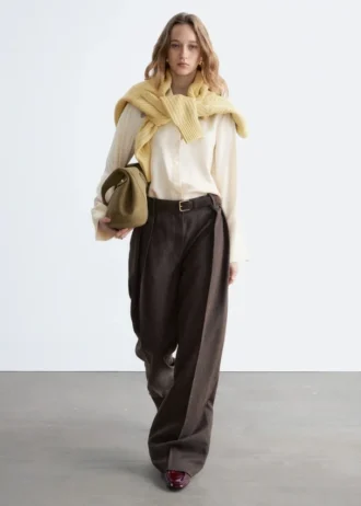 Pantalon en laine à plis marqués