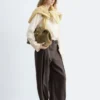 Pantalon en laine à plis marqués