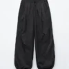 Pantalon à jambes larges et cordon de serrage