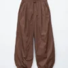 Pantalon à jambes larges et cordon de serrage