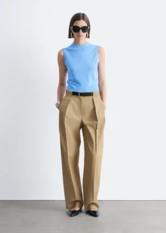 Pantalon à jambes larges et plis