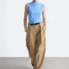 Pantalon à jambes larges et plis