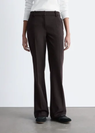 Pantalons évasés à plis marqués