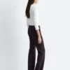 Pantalons évasés à plis marqués