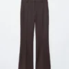 Pantalons évasés à plis marqués