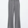 Pantalons évasés à plis marqués