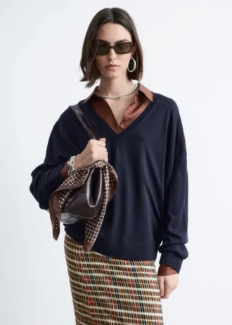 Pull en laine mérinos à col en V