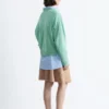 Pull en laine mérinos à col en V