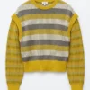 Pull en maille à empiècements rayés