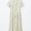 Robe chemise plissée à la taille