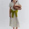 Robe chemise plissée à la taille