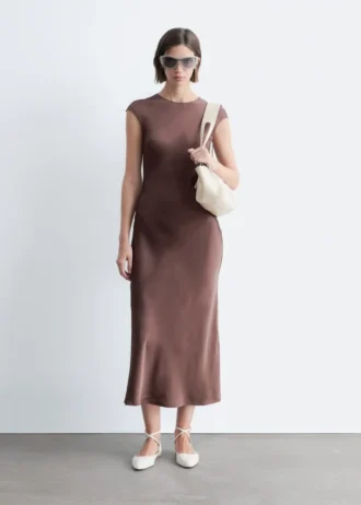 Robe longue ajustée en satin