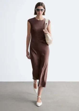 Robe longue ajustée en satin