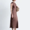 Robe longue ajustée en satin