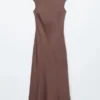 Robe longue ajustée en satin
