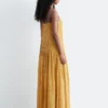 Robe longue à corsage plissé