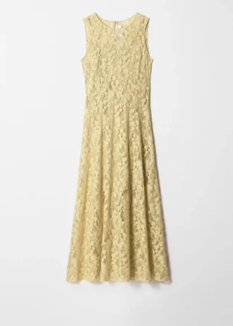 Robe longue en dentelle