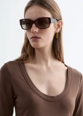 Lunettes de soleil à monture ovale